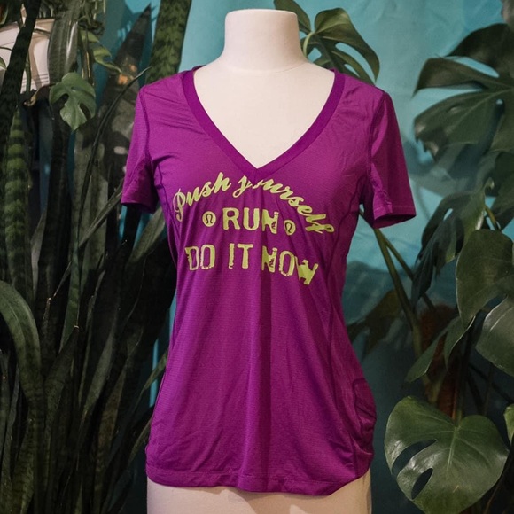 Lululemon breathable T-Shirt size M - Picture 1 of 3